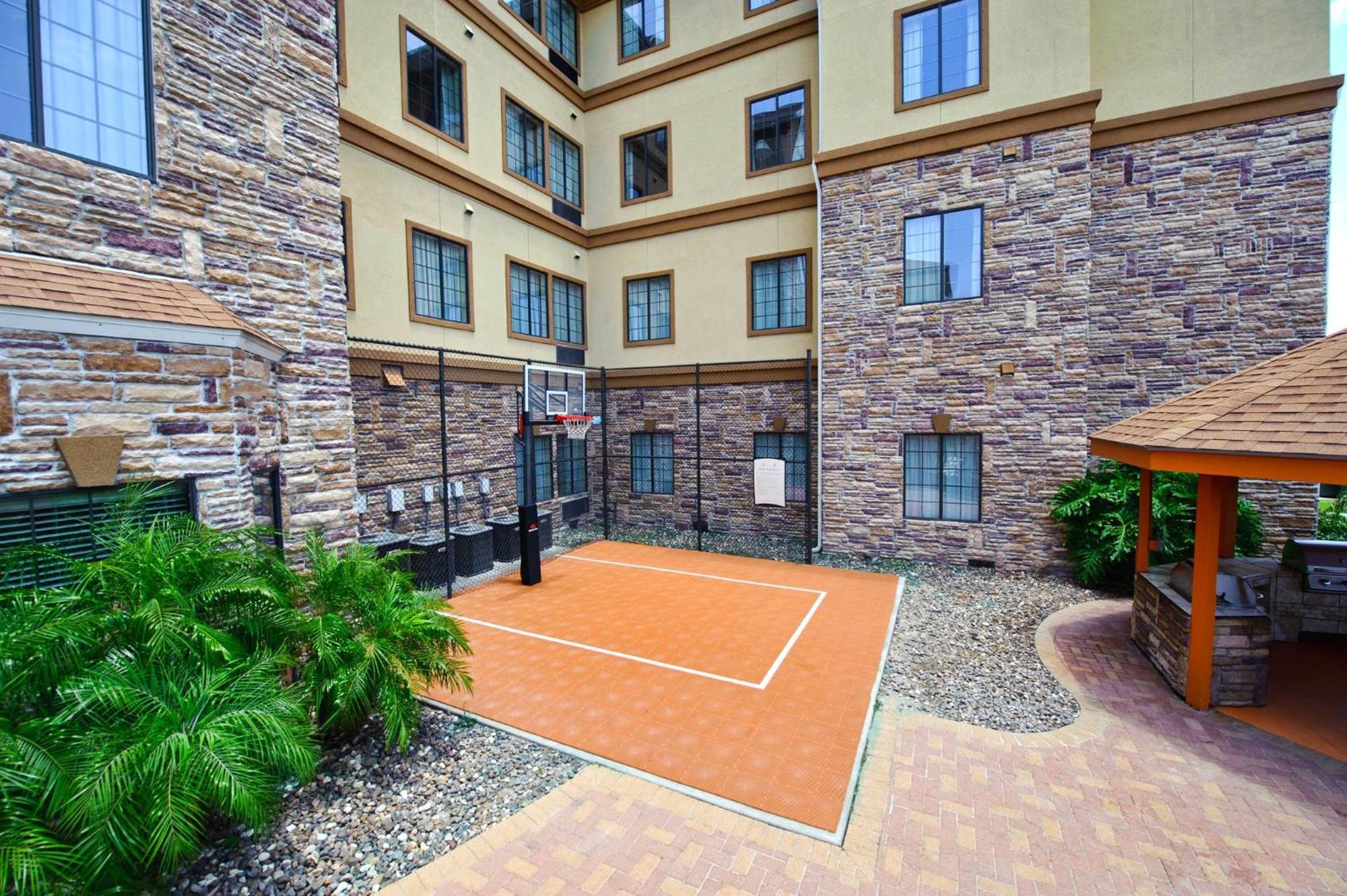Staybridge By Ihg Hotel