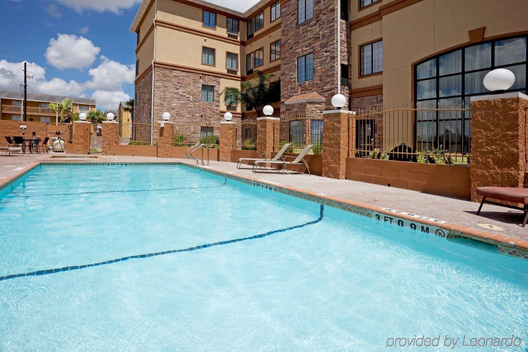 Staybridge By Ihg Hotel 4*